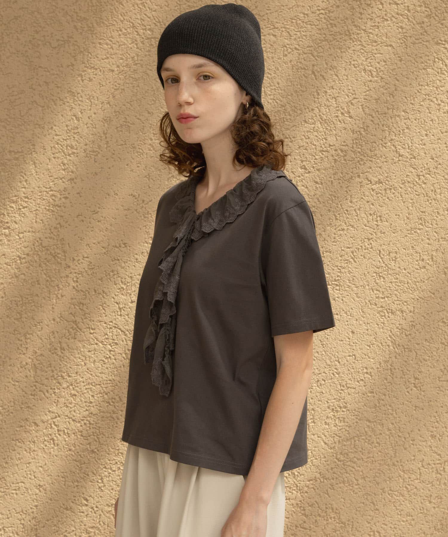 Sonny Label 「Vネックフリルレースカラープルオーバー」|Tシャツ・カットソー|