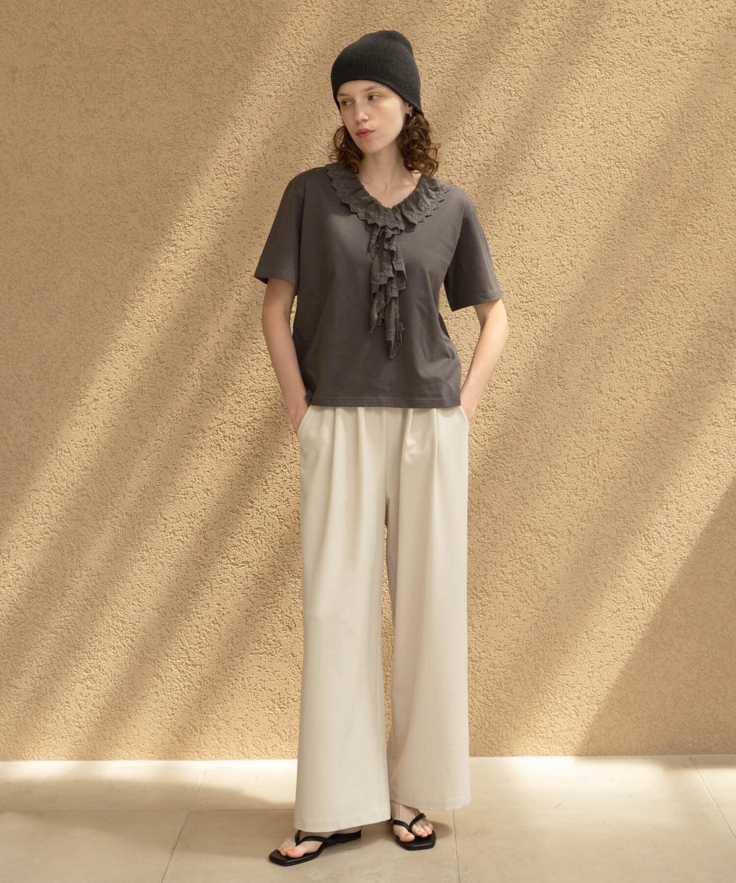 Sonny Label 「Vネックフリルレースカラープルオーバー」|Tシャツ・カットソー|