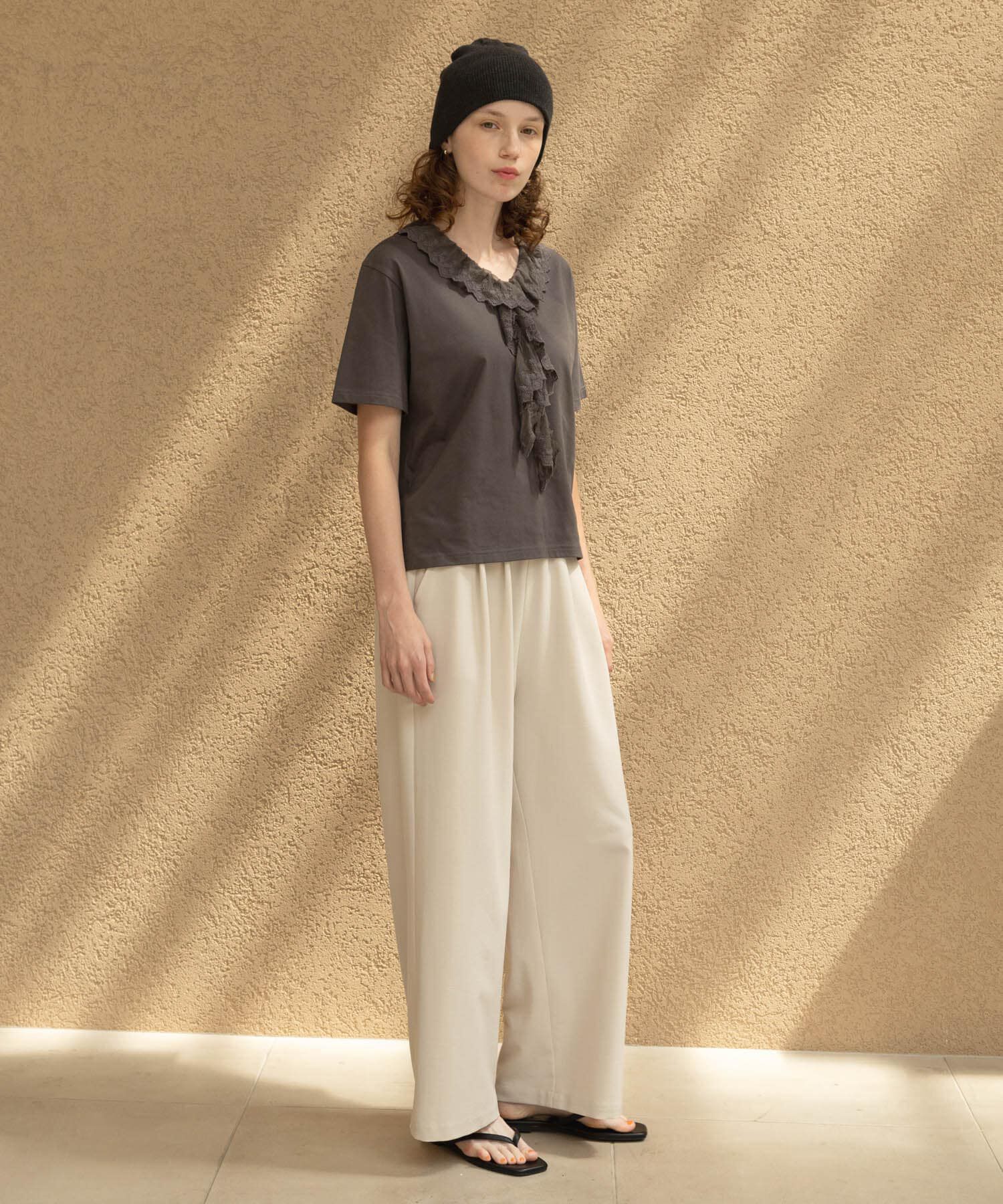 Sonny Label 「Vネックフリルレースカラープルオーバー」|Tシャツ・カットソー|
