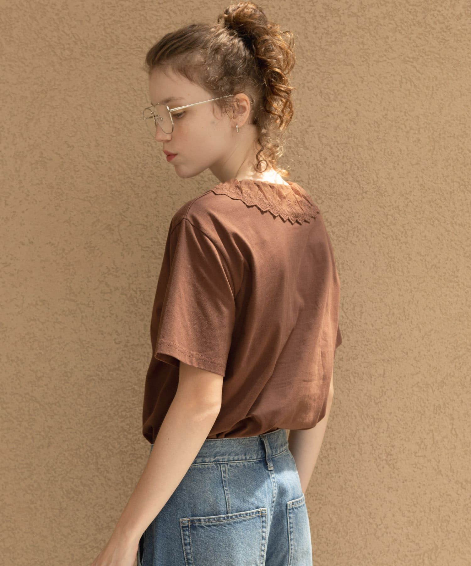 Sonny Label 「Vネックフリルレースカラープルオーバー」|Tシャツ・カットソー|