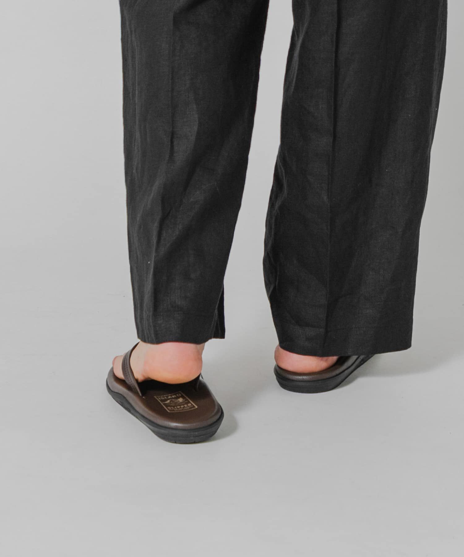 URBAN RESEARCH「『別注』ISLAND SLIPPER&times;URBAN RESEARCH　ナローストラップサンダル」|サンダル|