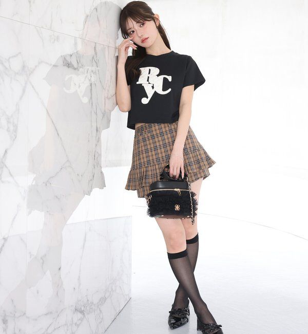  「ビジュー付きロゴアソートサスティナブルTシャツ」|プルオーバー|