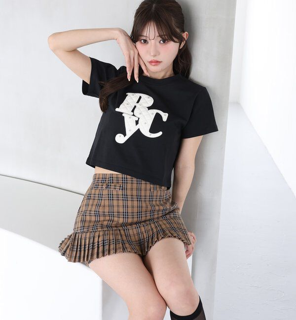  「ビジュー付きロゴアソートサスティナブルTシャツ」|プルオーバー|