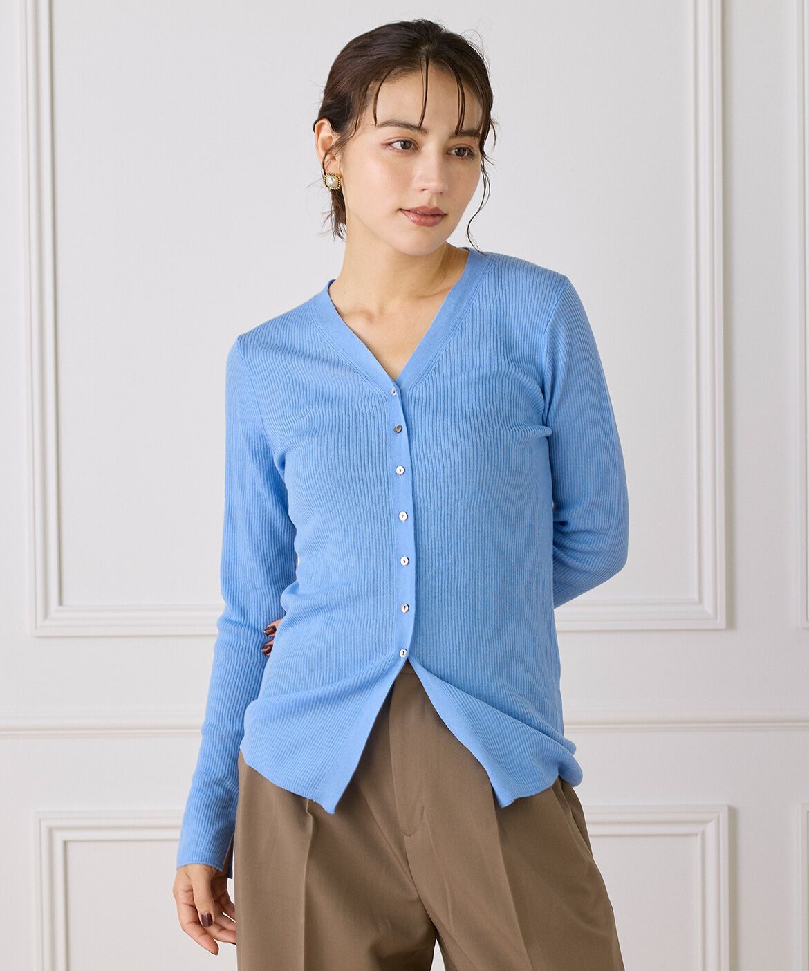 DAY by DAY it&rsquo;s international「Vネックリブニットカーディガン《Melty air wool》」|カーディガン|ブルー1