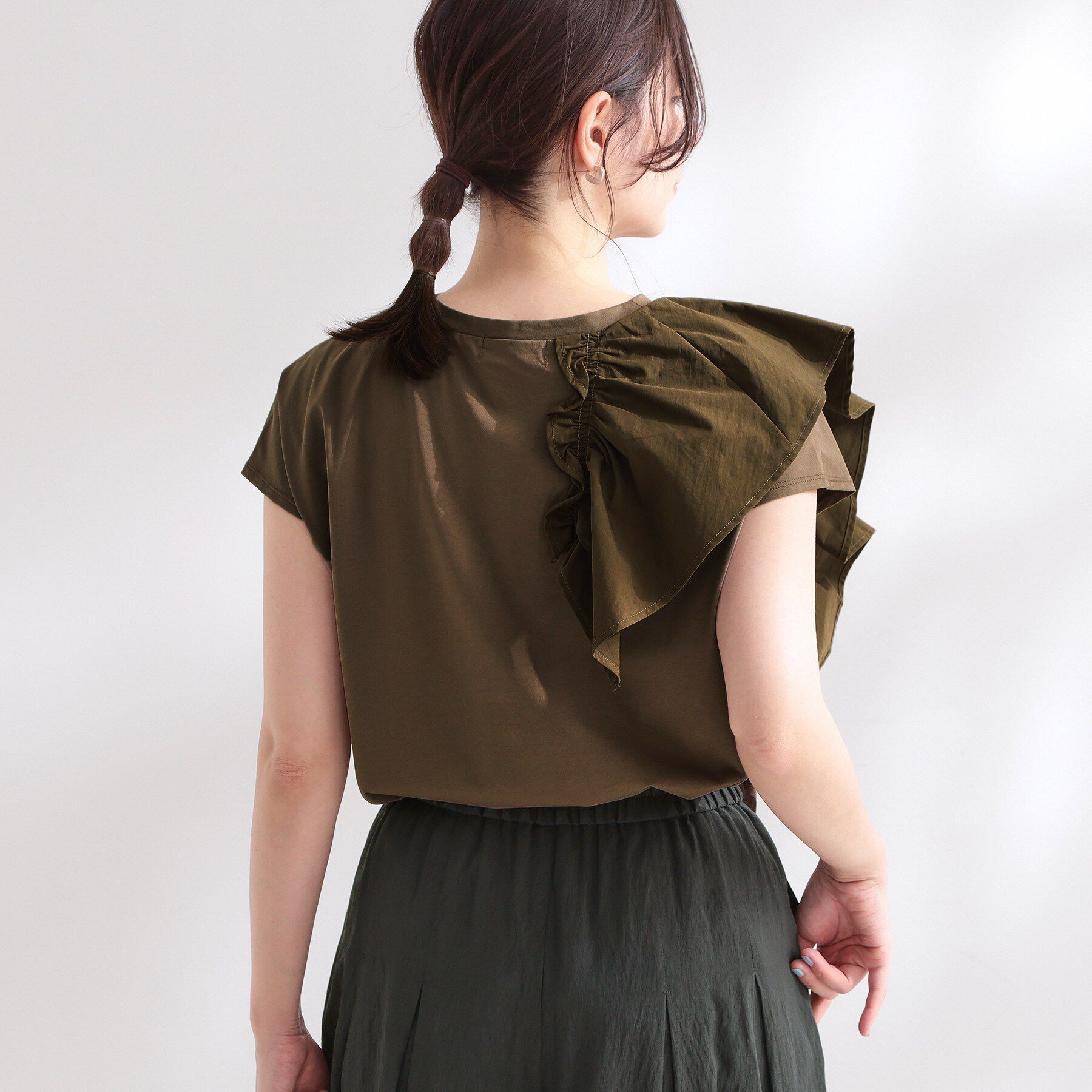 OPAQUE.CLIP「【UVケア／接触冷感】アシメフリルドッキングカットソー《洗濯機OK》」|Tシャツ・カットソー|