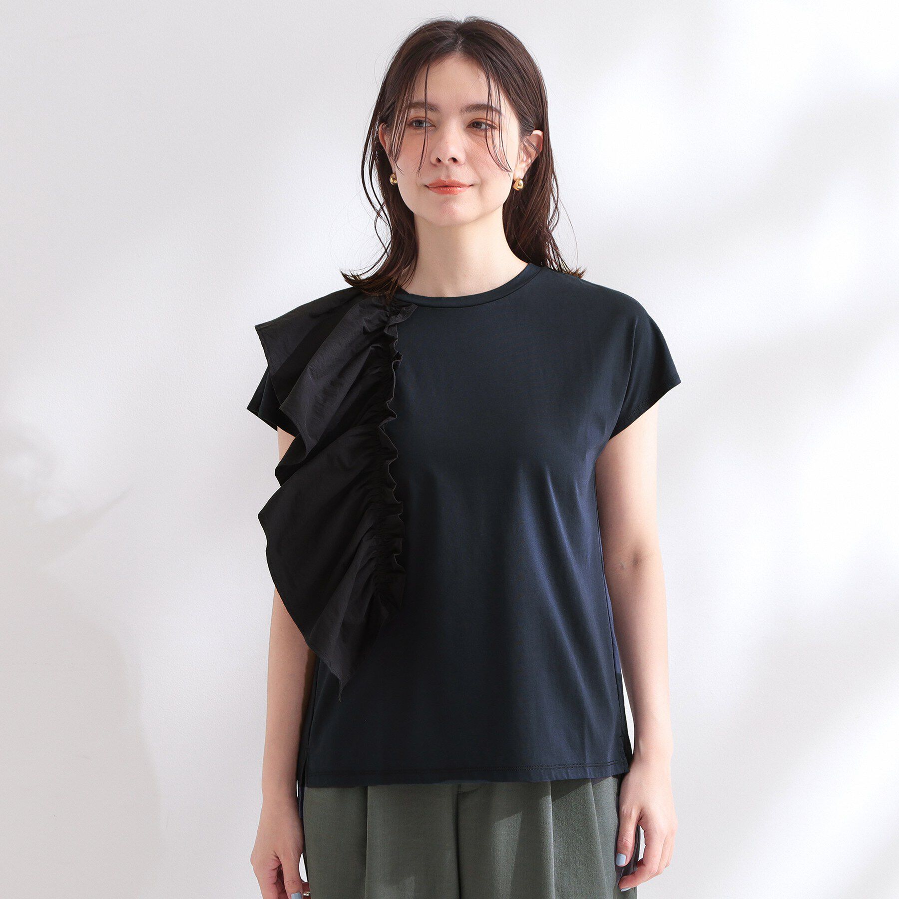 OPAQUE.CLIP「【UVケア／接触冷感】アシメフリルドッキングカットソー《洗濯機OK》」|Tシャツ・カットソー|