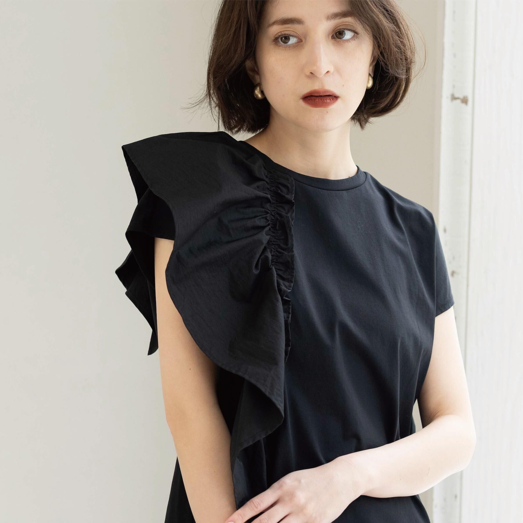 OPAQUE.CLIP「【UVケア／接触冷感】アシメフリルドッキングカットソー《洗濯機OK》」|Tシャツ・カットソー|ブラック(019)