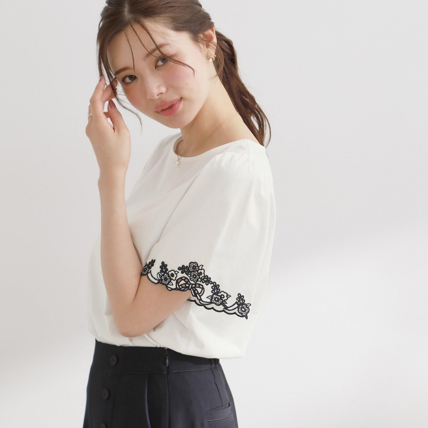 Couture broach「【接触冷感・UVカット・洗える】袖刺繍カットソー」|Tシャツ・カットソー|