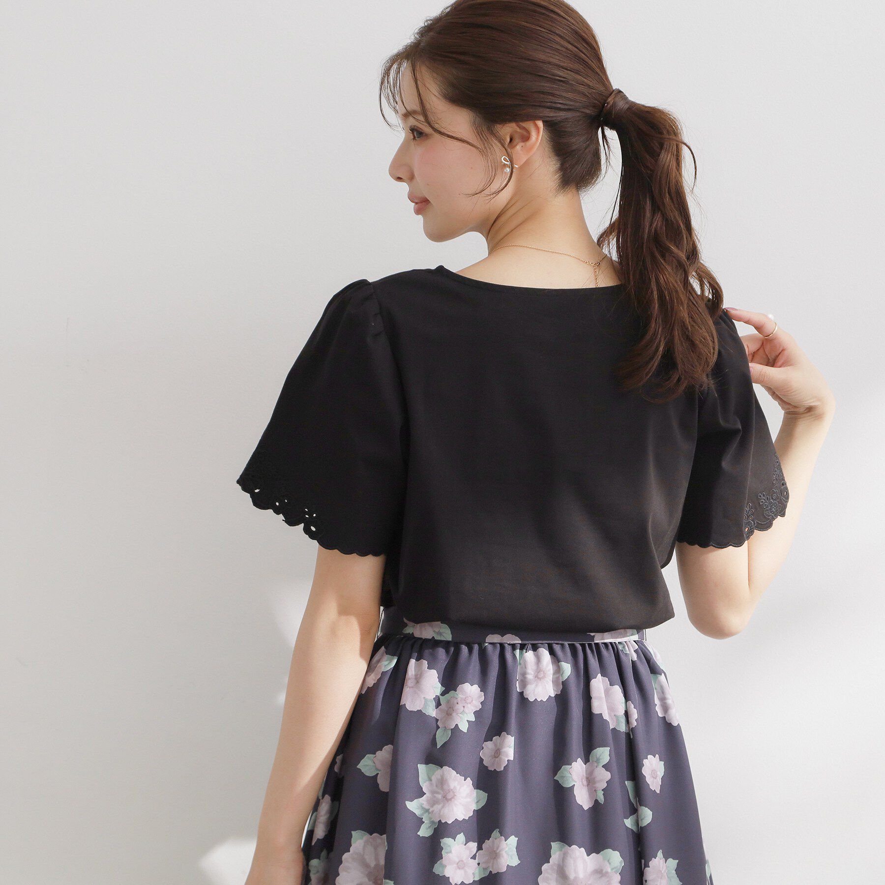 Couture broach「【接触冷感・UVカット・洗える】袖刺繍カットソー」|Tシャツ・カットソー|