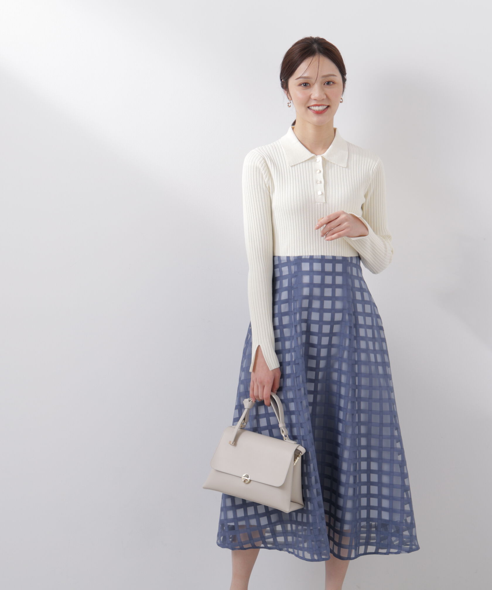 PROPORTION BODY DRESSING「ポロカラーニットワンピース　26SS」|ワンピース|エクリュ&times;ブル