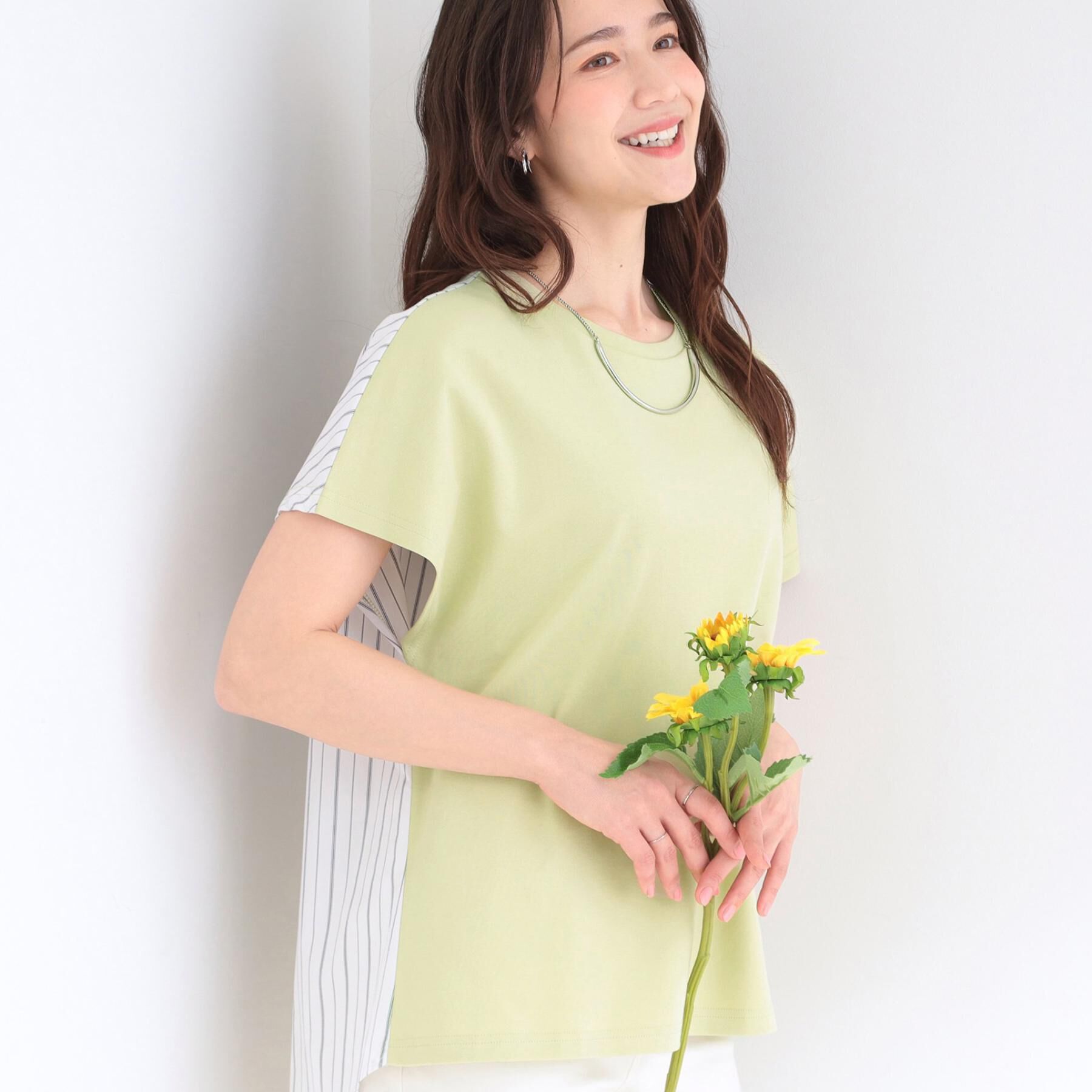 SHOO･LA･RUE「【体型カバー/S-LL】インせず着られる ひんやりシャツ素材切替Tシャツ」|Tシャツ・カットソー|ライトグリーン(32
