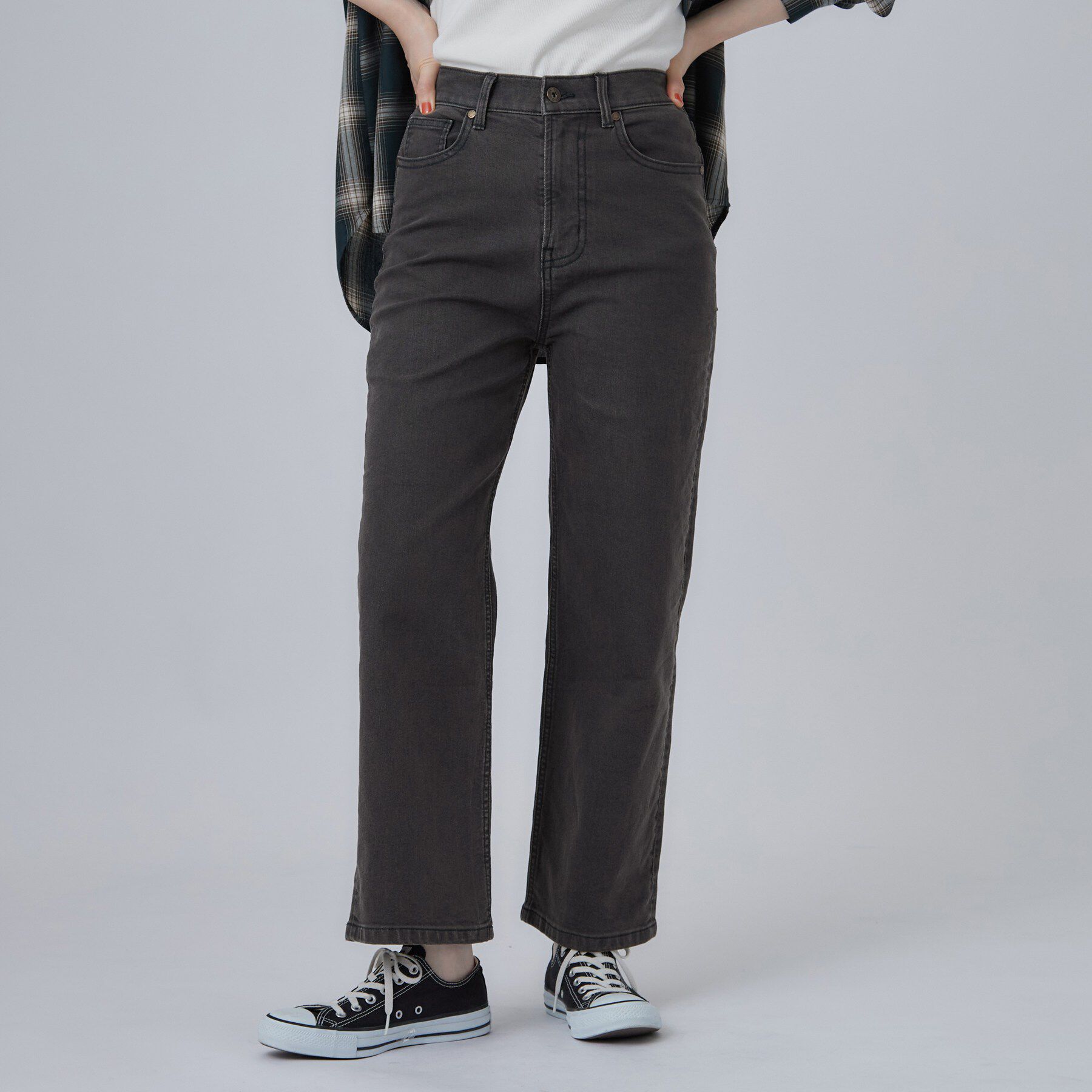 SHOO･LA･RUE「【ストレッチ／色落ちしにくいネイビー】脚がまっすぐきれいに見えるワイドストレートデニムパンツ」|デニム|