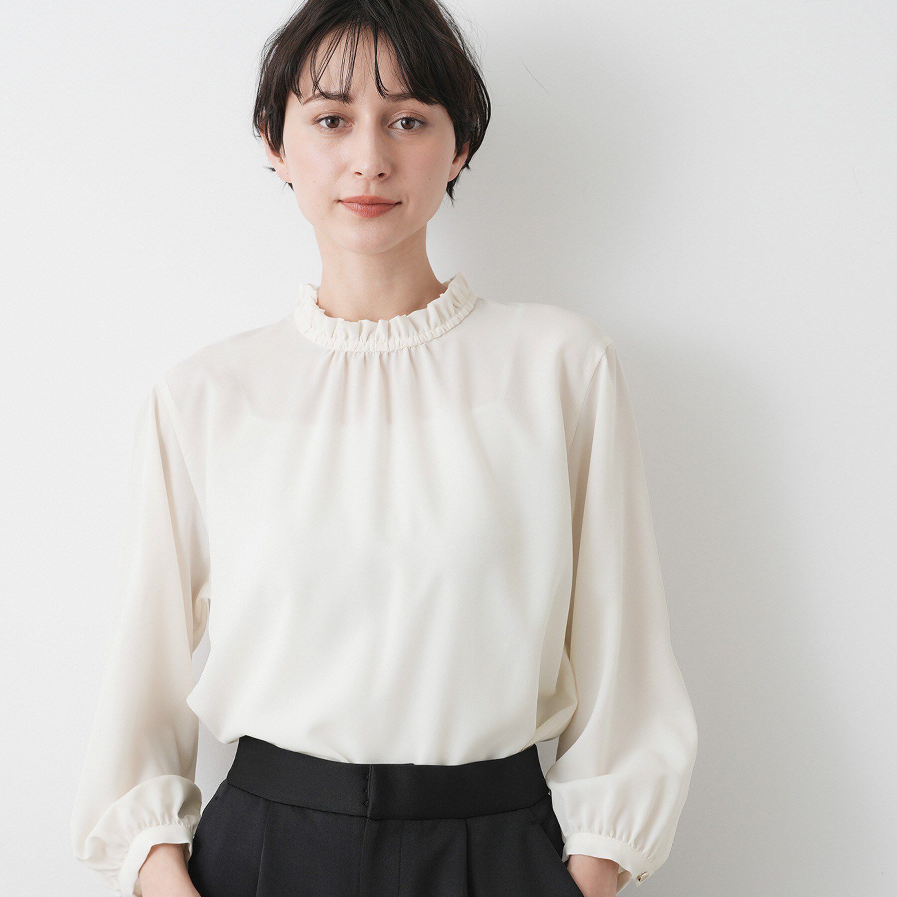 Dessin「【洗える】フリルネックジョーゼットブラウス」|シャツ・ブラウス|