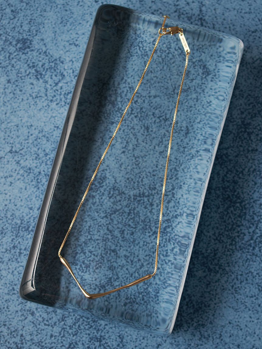 Mila Owen「【EVERYDAY PROOF JEWELRY 】Ｖモチーフネックレス」|ネックレス|GLD