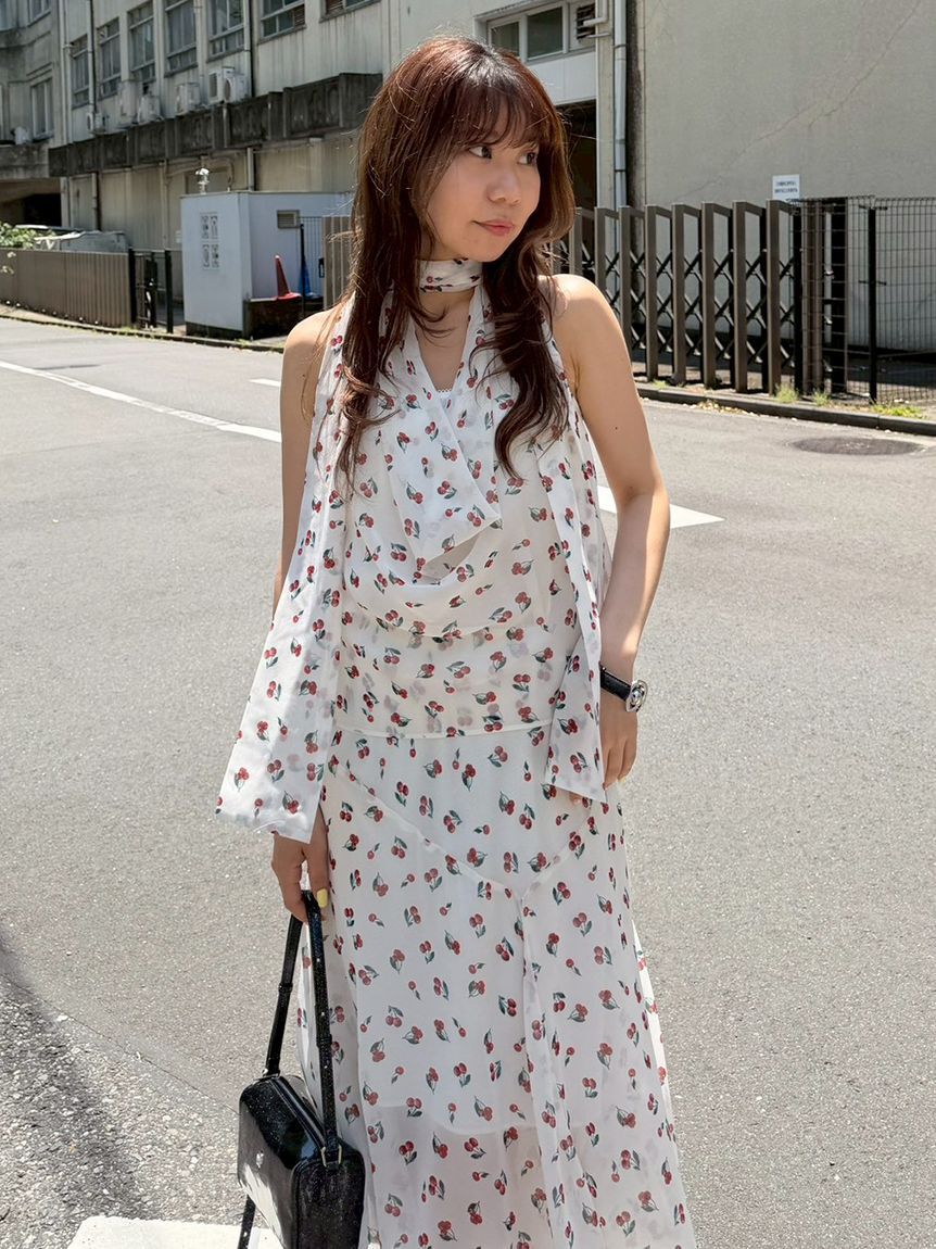 LILY BROWN「フルーツシフォンホルタートップス」|Tシャツ・カットソー|