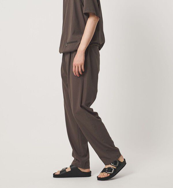 UNITED ARROWS「DotAir ドットエア １プリーツ テーパード パンツ 吸水速乾 タテストレッチ」|スラックス|