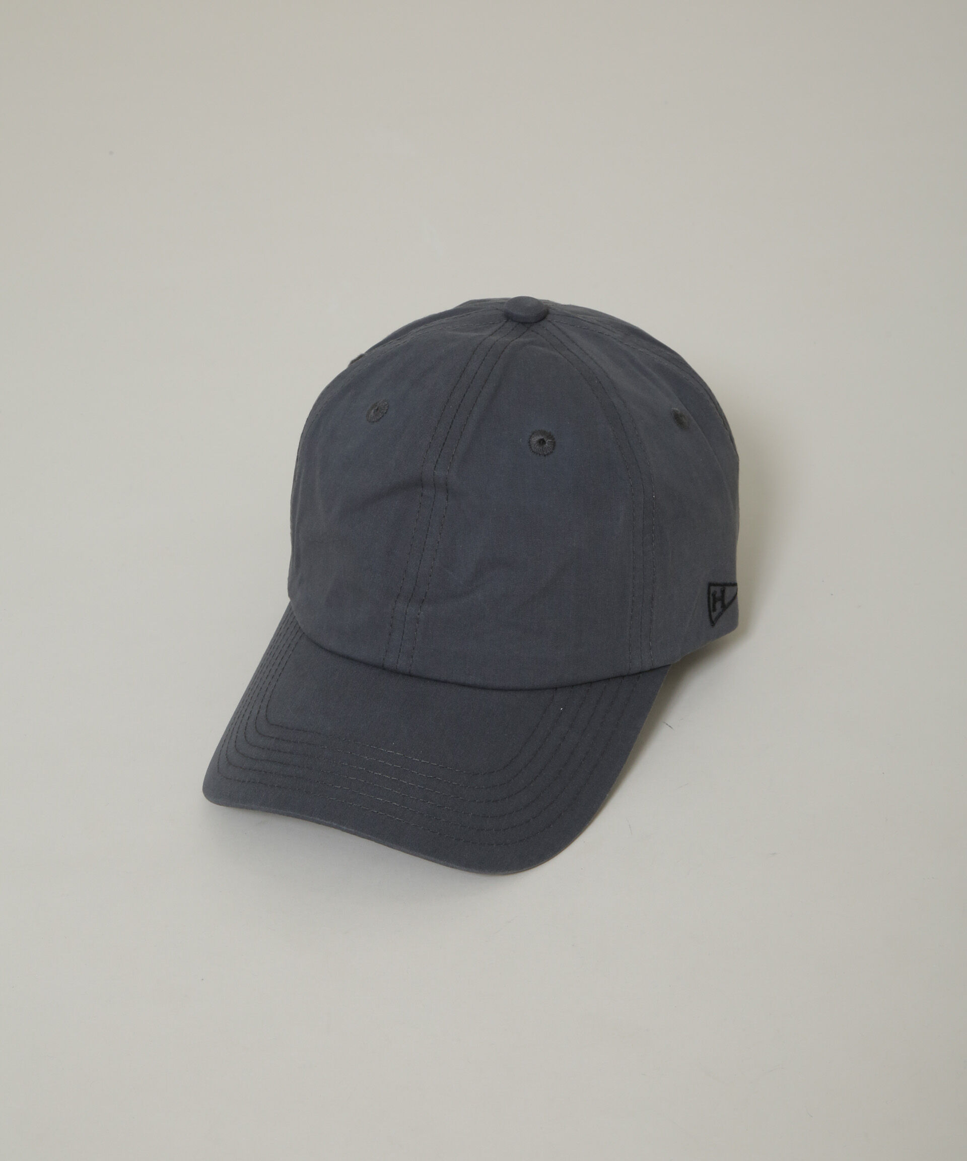 NANO universe「Healthknit/別注 ワンポイント刺繍ライトCAP」|キャップ・キャスケット|チャコール3