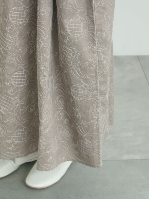 Samansa Mos2「【メルヘン&times;Samansa Mos2】総刺繍ワンピース」|ワンピース|