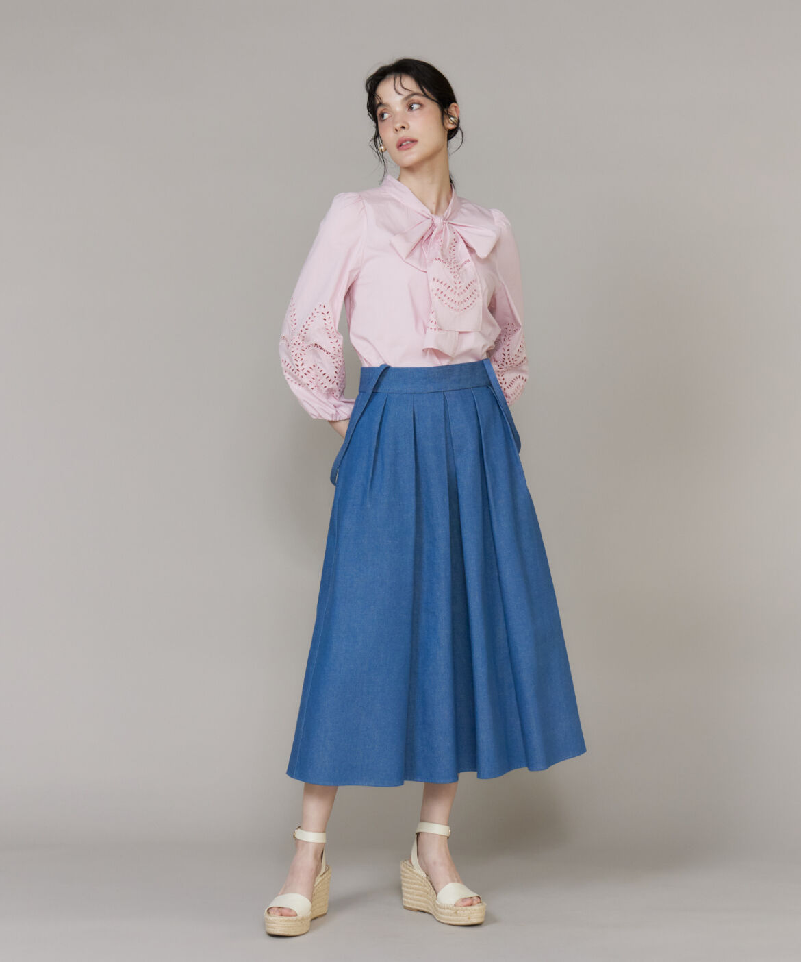 Maglie le cassetto「《ﾌﾟﾗｽｻｲｽﾞ》《WEB･POPUP限定》ｻｽﾍﾟﾝﾀﾞｰ付きﾃﾞﾆﾑﾀ  」|フレア|