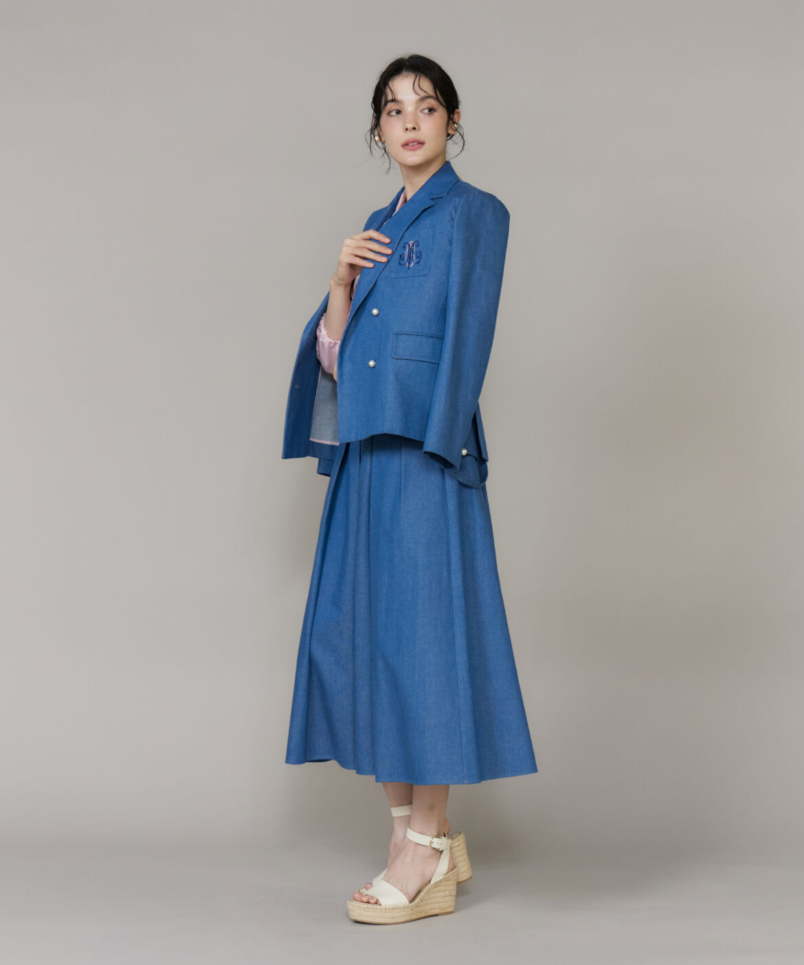 Maglie le cassetto「《ﾌﾟﾗｽｻｲｽﾞ》《WEB･POPUP限定》ｻｽﾍﾟﾝﾀﾞｰ付きﾃﾞﾆﾑﾀ  」|フレア|