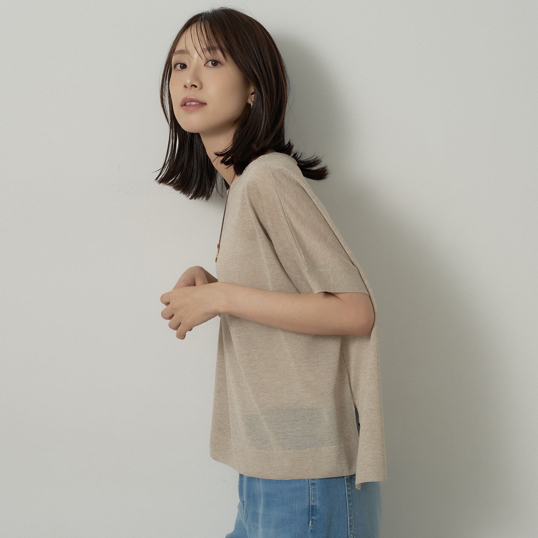 UNTITLED「【アンサンブル可/品のある透け感】Tシャツ風ニットトップス」|ニット・セーター|