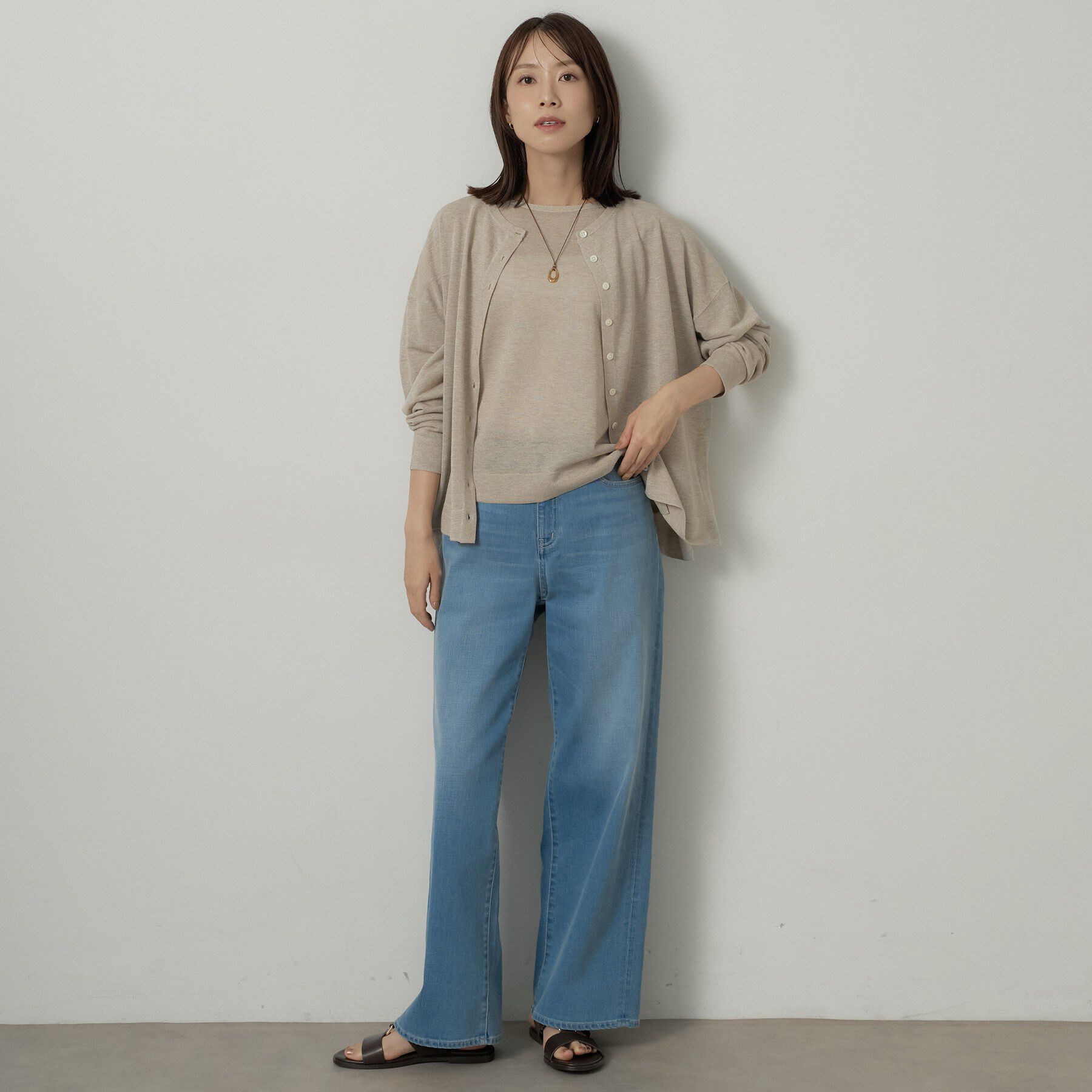 UNTITLED「【アンサンブル可/品のある透け感】Tシャツ風ニットトップス」|ニット・セーター|