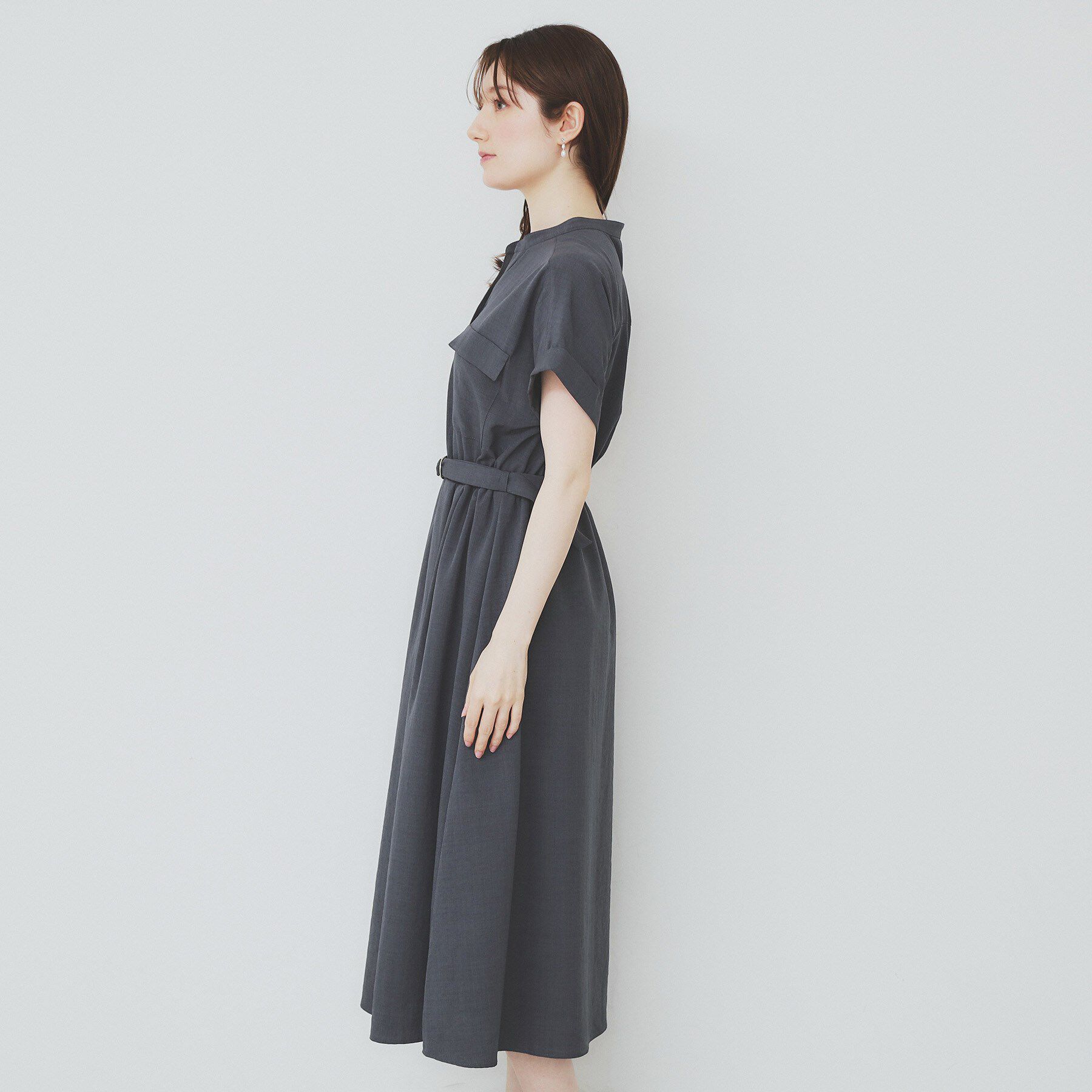 index「《7色展開／XS-LLサイズ》ダブルポケットスキッパーシャツワンピース【吸水速乾／防シワ／イージーア」|ワンピース|