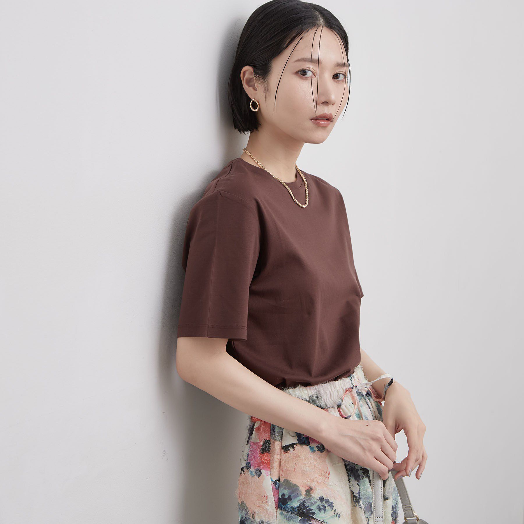 OPAQUE.CLIP「ベーシックTシャツ／オーガニックコットン混【洗濯機OK】」|Tシャツ・カットソー|ブラウン(044)
