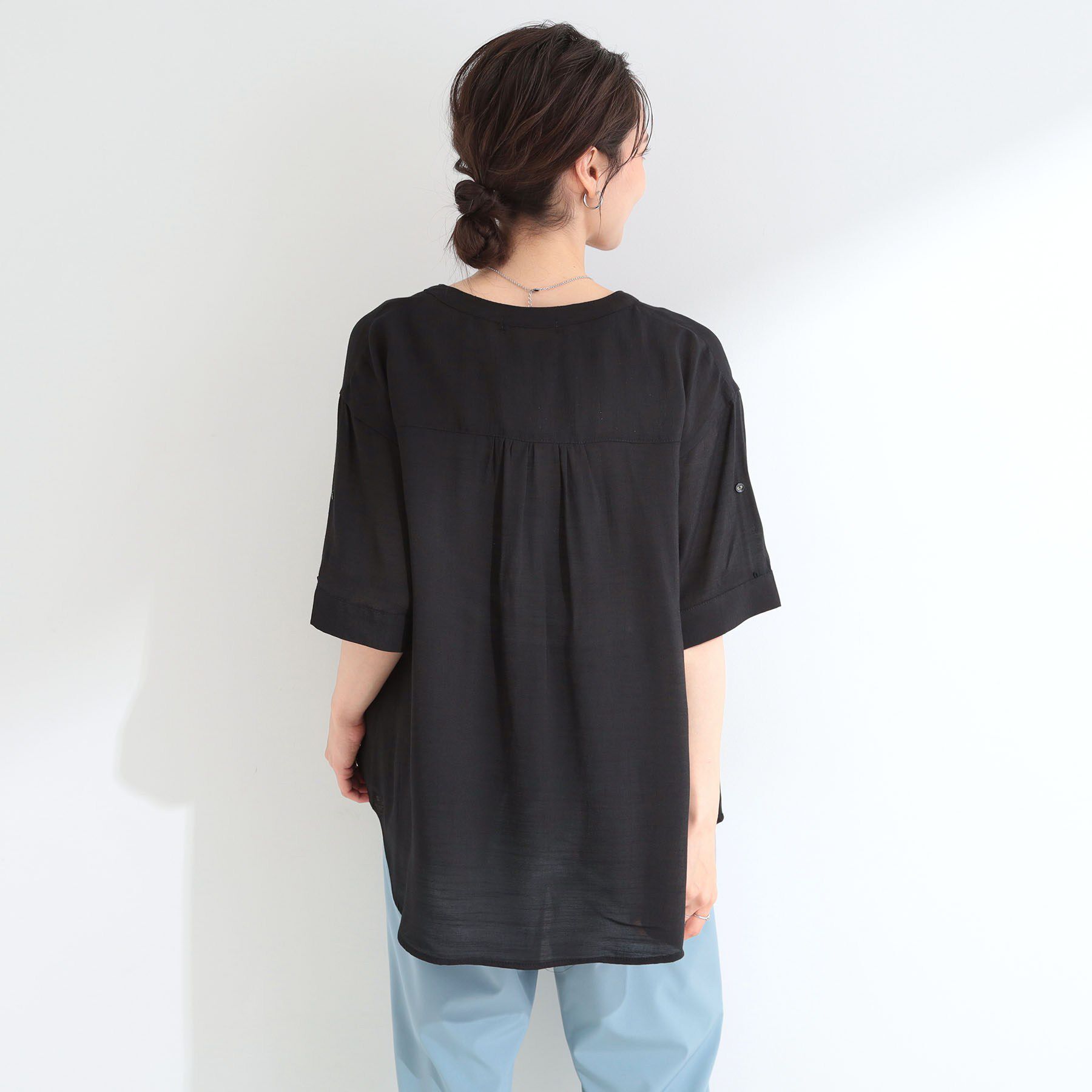 SHOO･LA･RUE「【ひんやり/UV】お袖の長さが調整出来る シャーリングスキッパーブラウス」|シャツ・ブラウス|