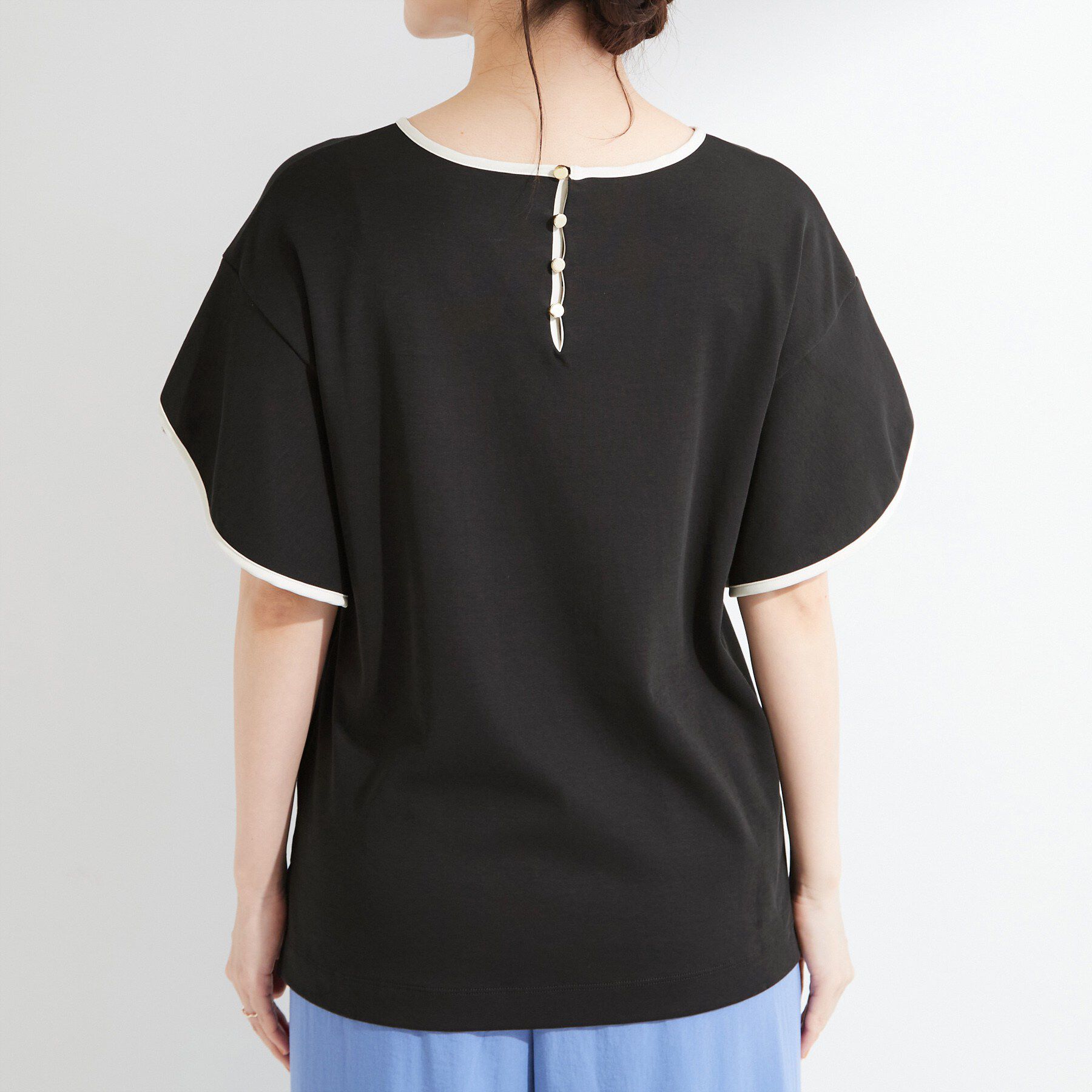 SHOO･LA･RUE「【ひんやり/洗濯機可/S-LL】配色パイピング フレアスリーブトップス」|Tシャツ・カットソー|