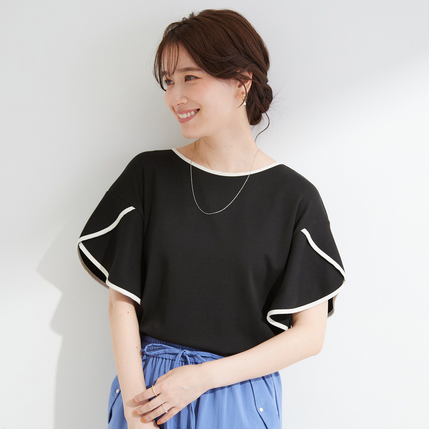SHOO･LA･RUE「【ひんやり/洗濯機可/S-LL】配色パイピング フレアスリーブトップス」|Tシャツ・カットソー|