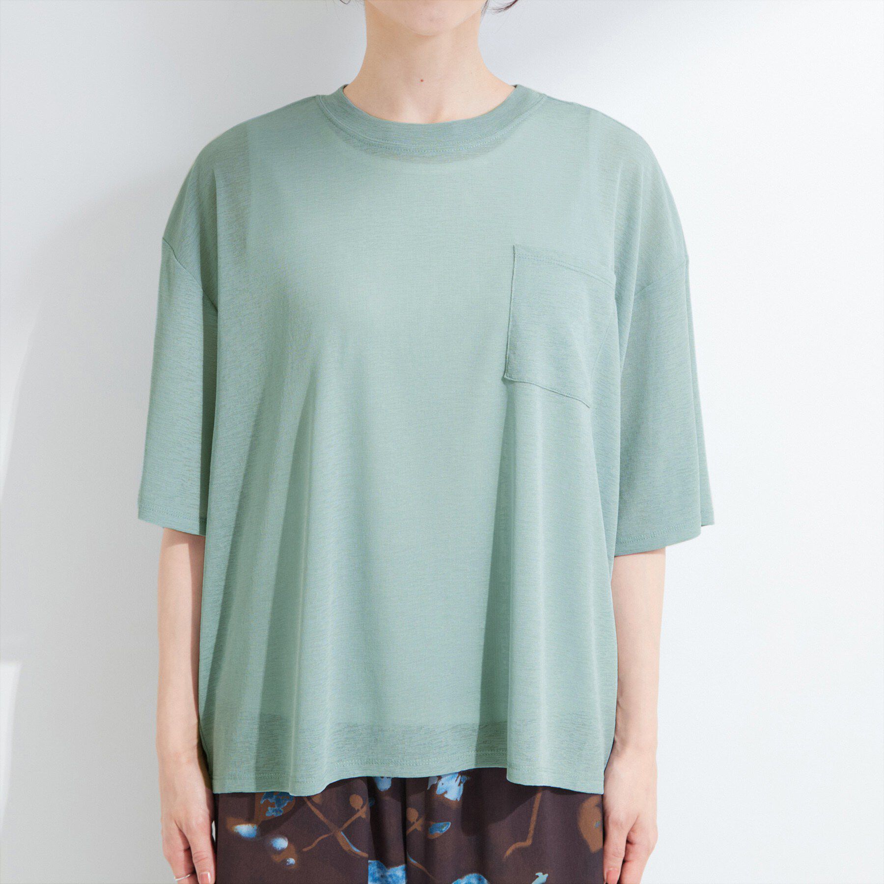 SHOO･LA･RUE「【S-LL/洗濯機可/体型カバー】ゆるっとこなれる 大人のシアースラブTシャツ」|Tシャツ・カットソー|