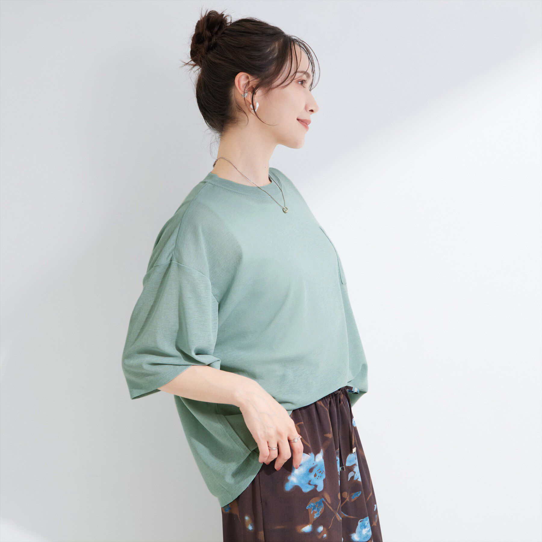 SHOO･LA･RUE「【S-LL/洗濯機可/体型カバー】ゆるっとこなれる 大人のシアースラブTシャツ」|Tシャツ・カットソー|