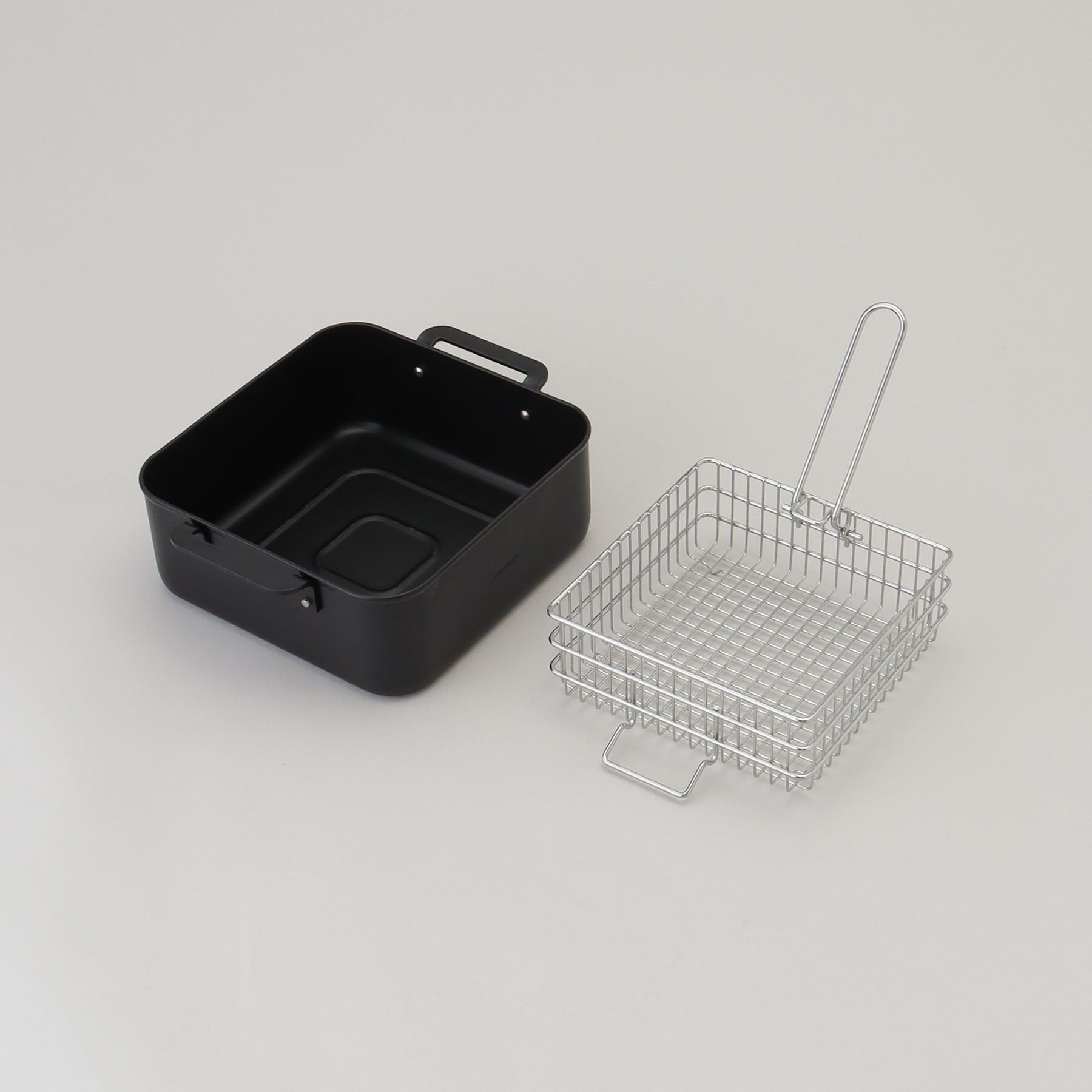 212 KITCHEN STORE「鉄製正方型揚げ鍋20&times;20cm フライヤー付」|食器・キッチングッズ|