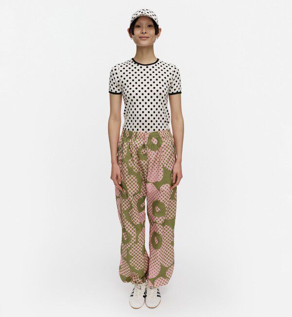 Marimekko「Olos Unikko アクティブウェア パンツ」|チノ|ｸﾞﾘｰﾝ&times;ﾗｲﾄﾋﾟﾝｸ