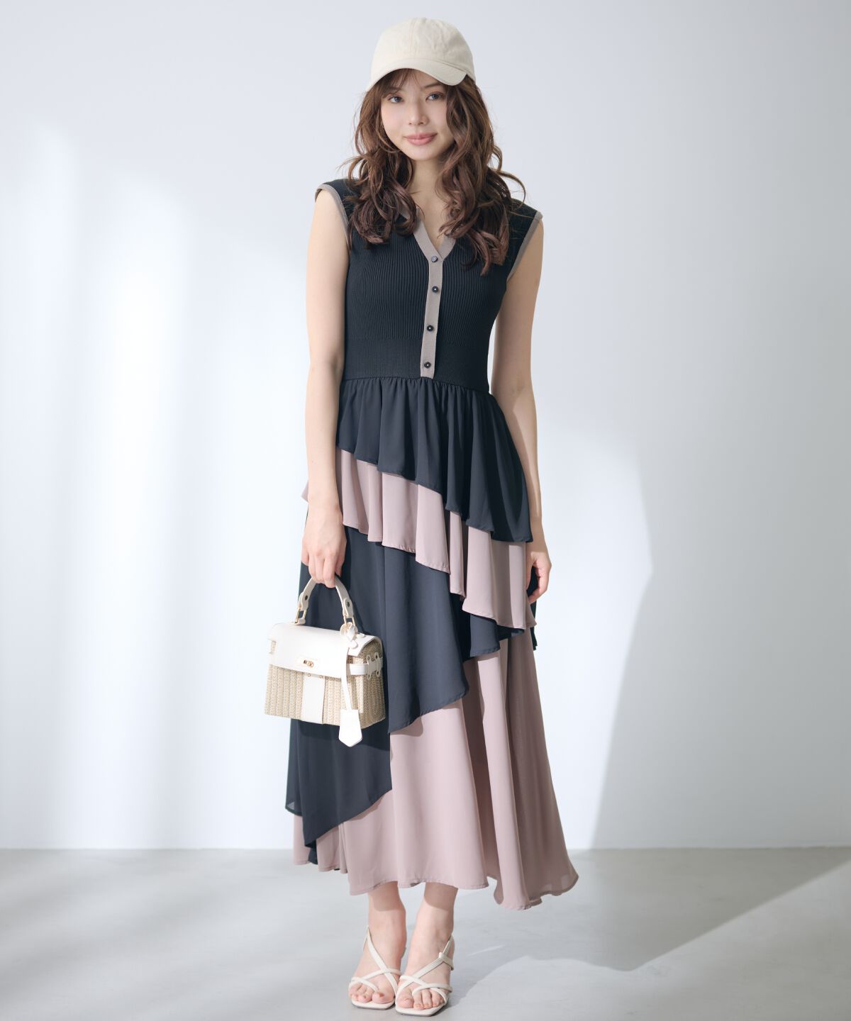 アンドクチュール「アシメフリルドッキングワンピース」|ワンピース|