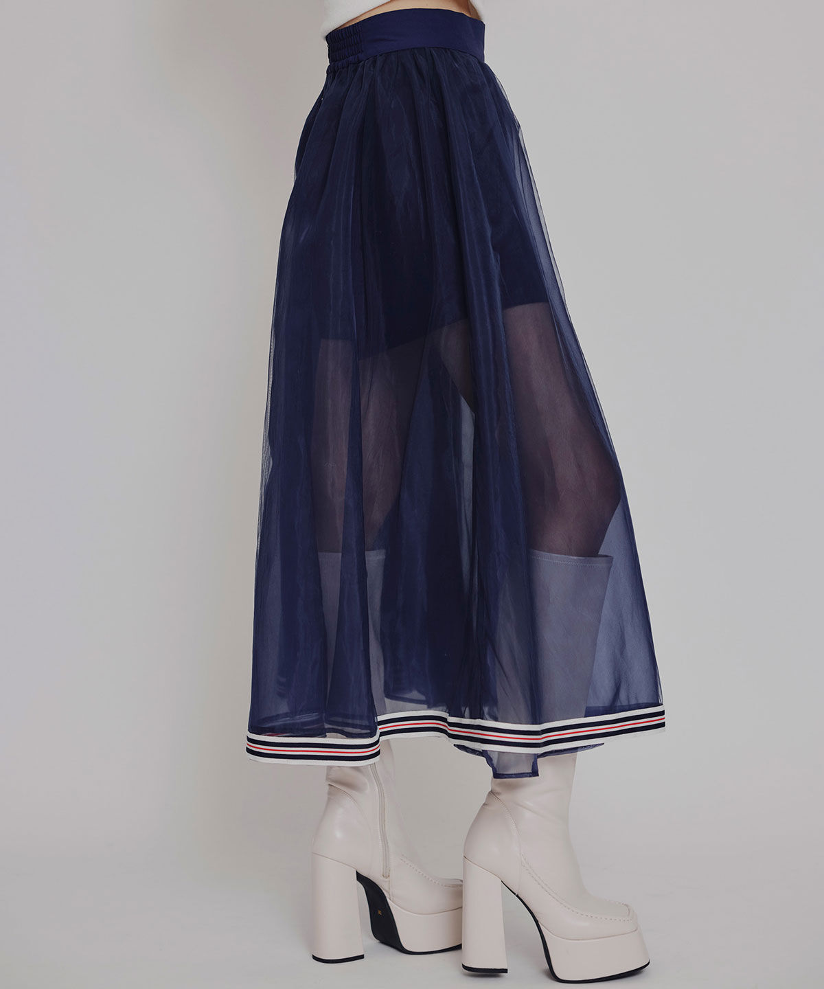 REDYAZEL「[FILA&times;REDYAZEL]ﾁｭｰﾙﾚｲﾔｰﾄﾞｼｮｰﾄﾊﾟﾝﾂ&times;ﾄﾘｺﾛｰﾙﾗｲﾝ 」|フレア|