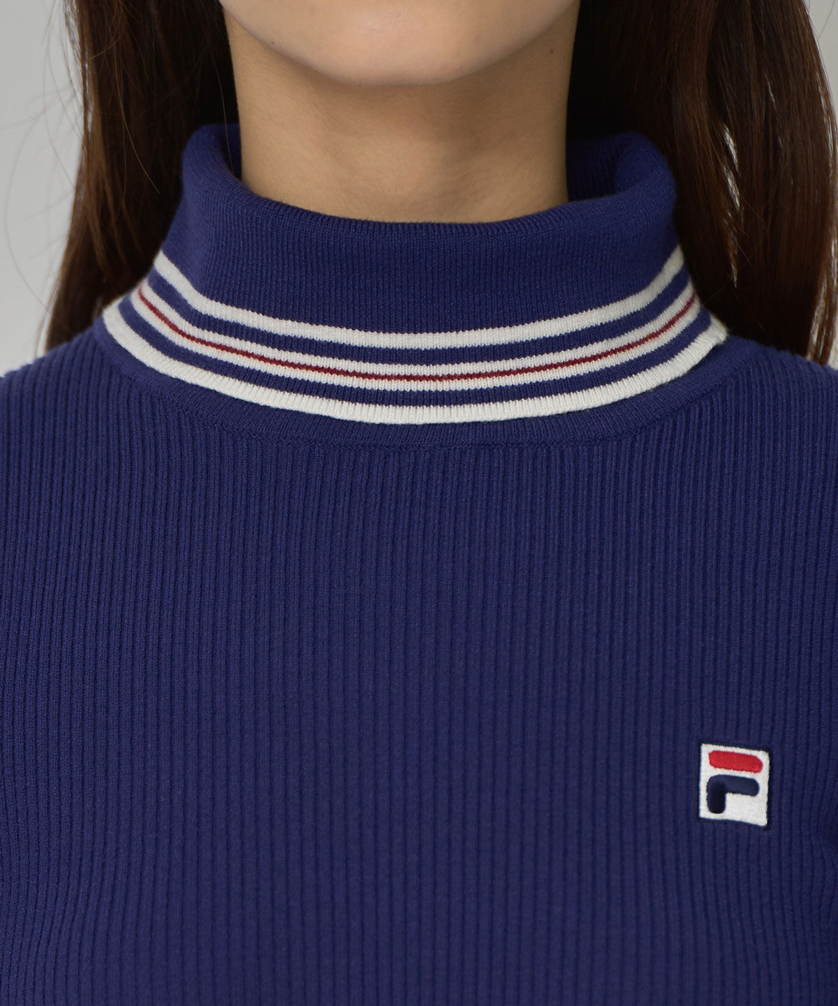 REDYAZEL「［FILA&times;REDYAZEL］ラインタートルニットプルオーバー」|ニット・セーター|