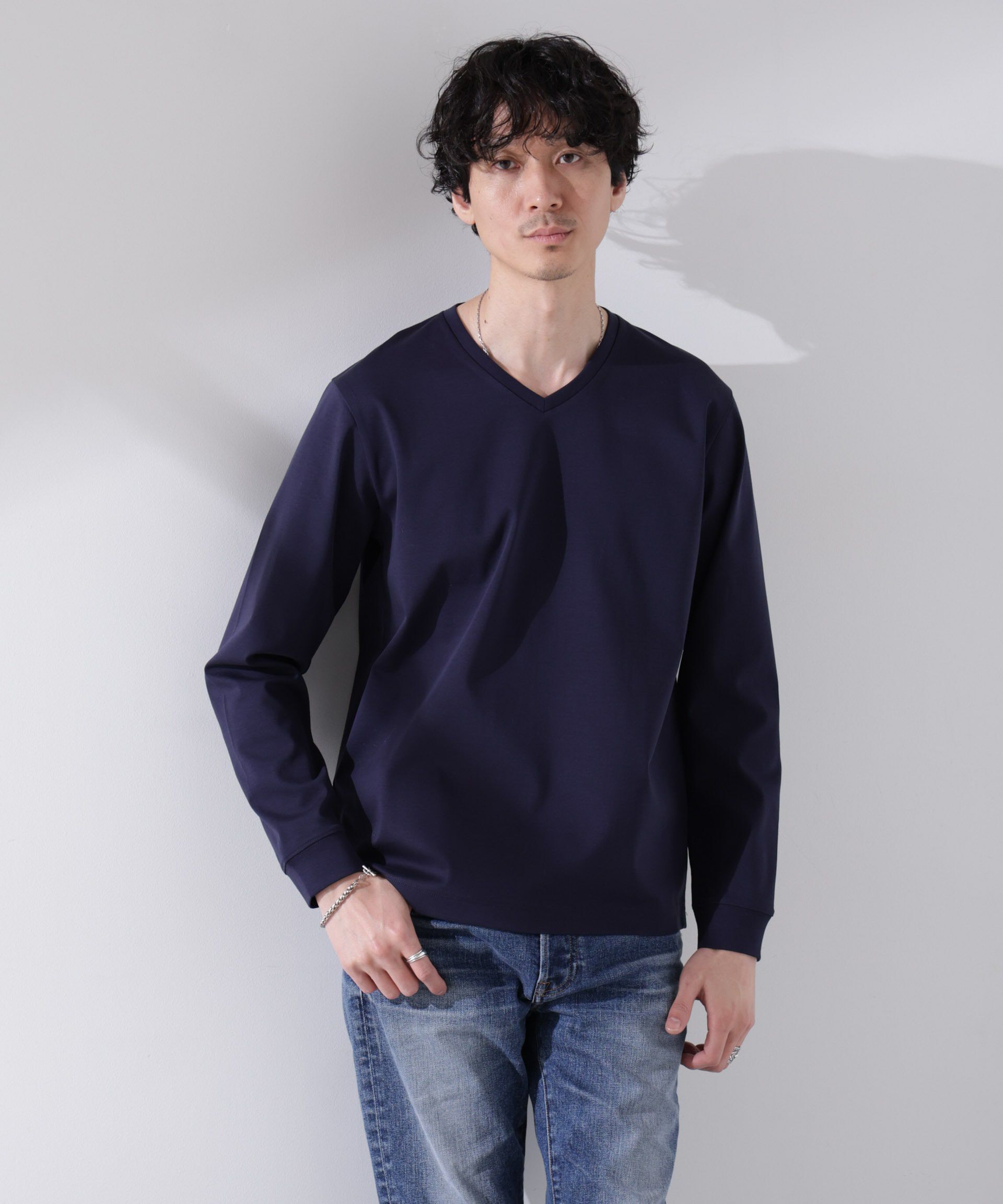 nano･universe「アンチスメル VネックTシャツ 長袖」|Tシャツ・カットソー|