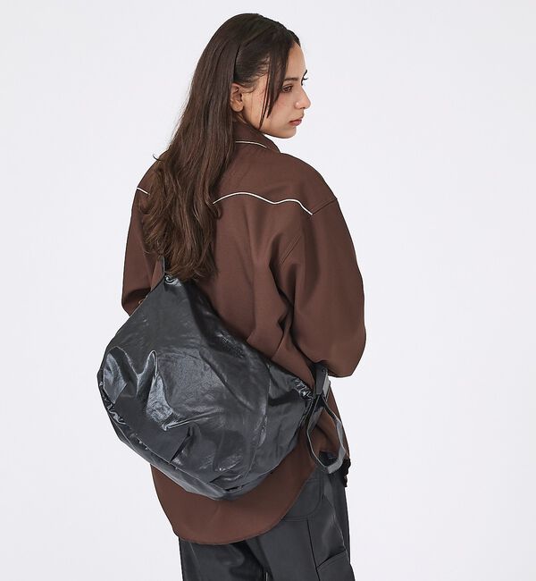 ABAHOUSE「【UNIVERSAL OVERALL/ユニバーサルオーバーオール】：Surplu」|ショルダー・メッセンジャー|ブラック