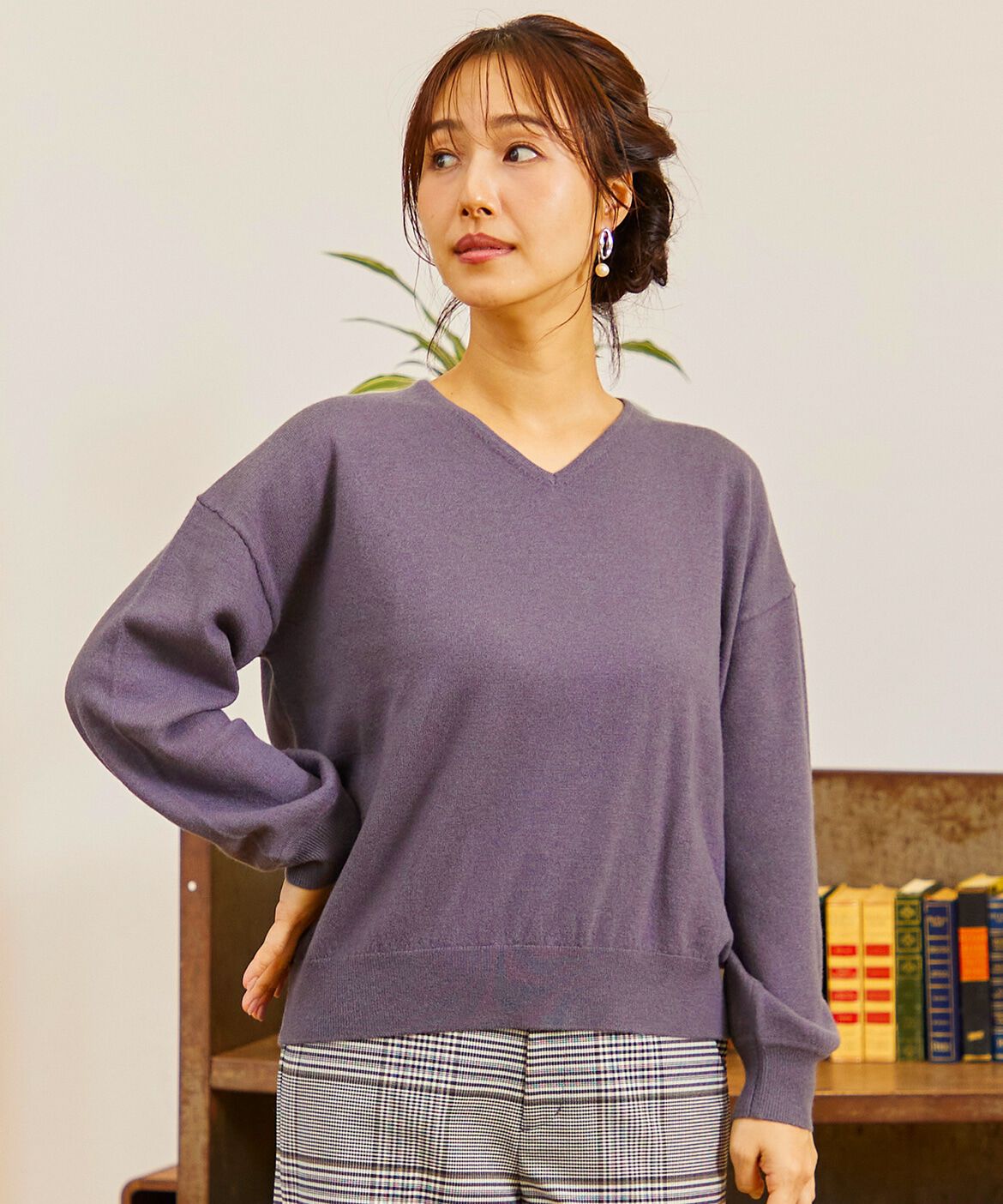 INED「ウール100%Vネックニット」|ニット・セーター|チャコールグ 3
