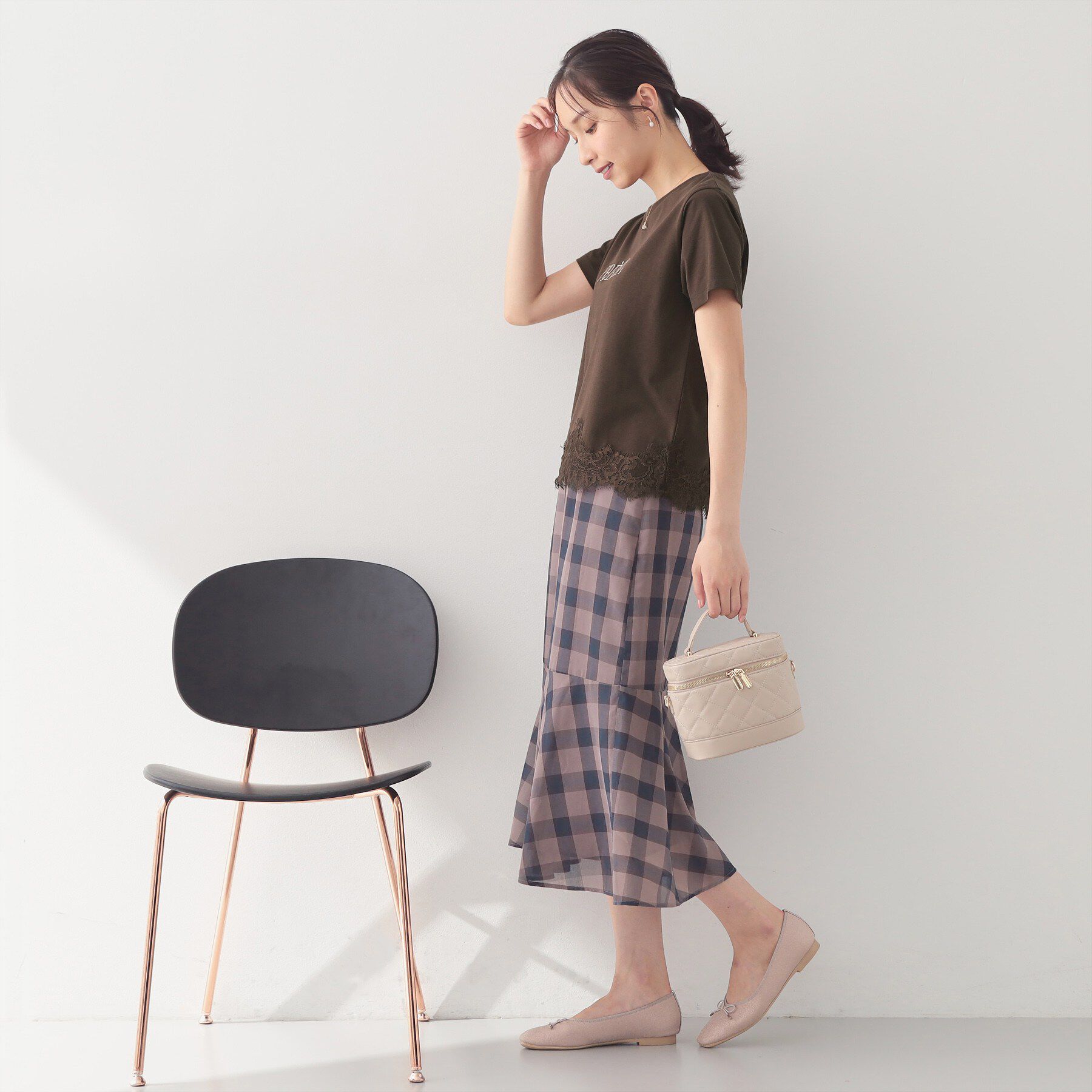 index「【接触冷感／UVケア】裾レースロゴTシャツ《洗濯機OK／S-3L》」|Tシャツ・カットソー|