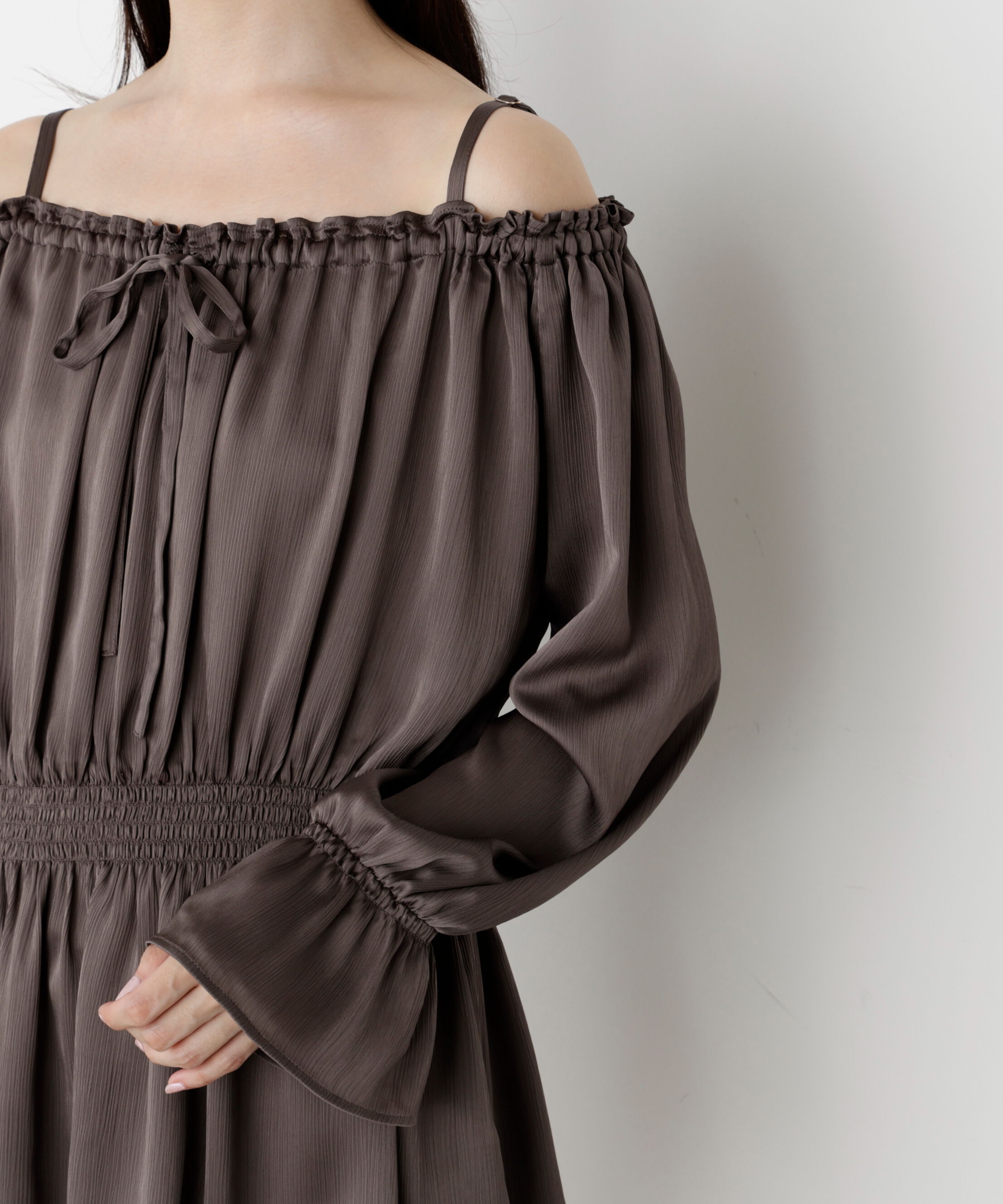PROPORTION BODY DRESSING「《EDIT COLOGNE》＜ウォッシャブル＞リボン付きオフショルブラウス 25AW」|シャツ・ブラウス|
