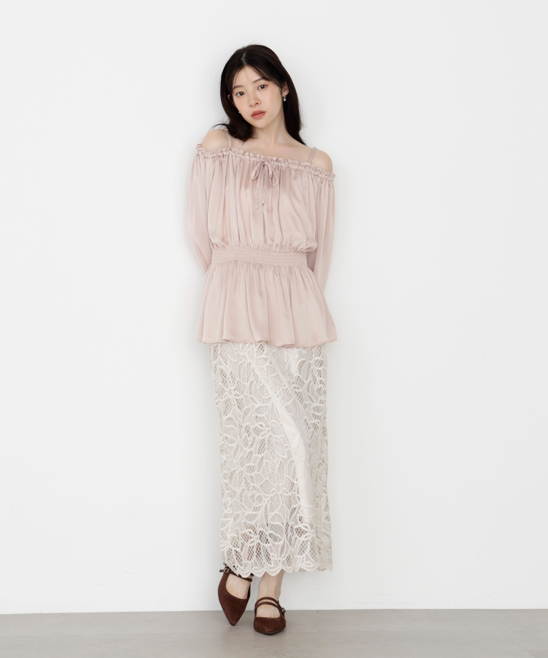 PROPORTION BODY DRESSING「《EDIT COLOGNE》＜ウォッシャブル＞リボン付きオフショルブラウス 25AW」|シャツ・ブラウス|