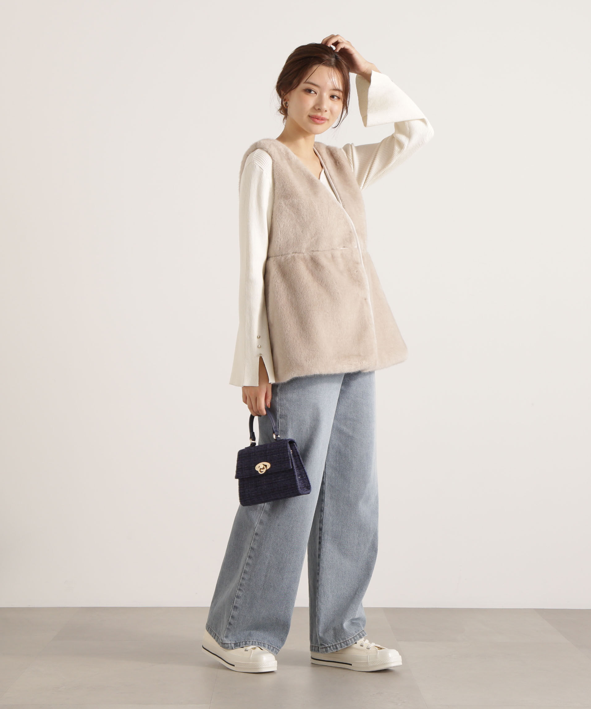 PROPORTION BODY DRESSING「フェイクファーペプラムジレ 25AW」|ブルゾン・スタジャン|