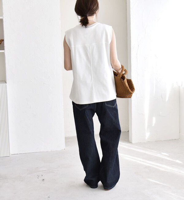 quaranciel「quaranciel:〈接触冷感/汗染み防止加工/洗濯機可能〉クルー ノースリーブ TEE」|Tシャツ・カットソー|