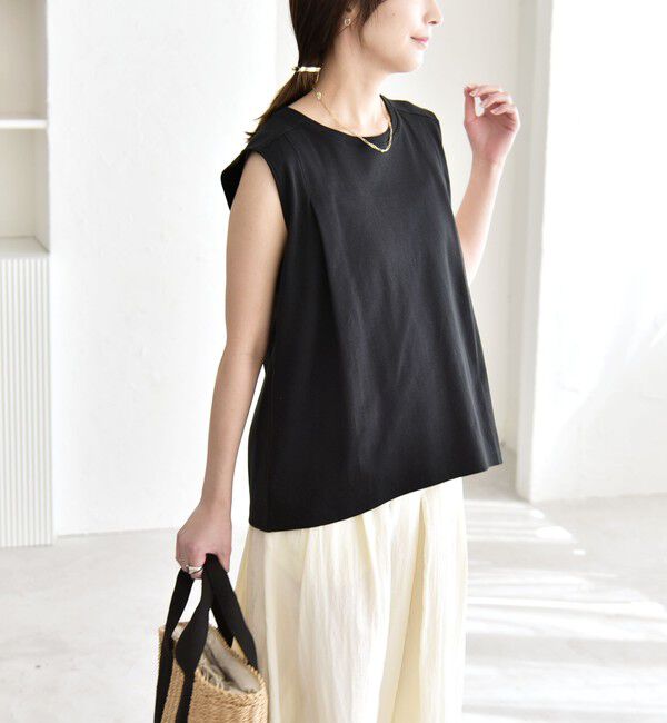 quaranciel「quaranciel:〈接触冷感/汗染み防止加工/洗濯機可能〉クルー ノースリーブ TEE」|Tシャツ・カットソー|ブラック