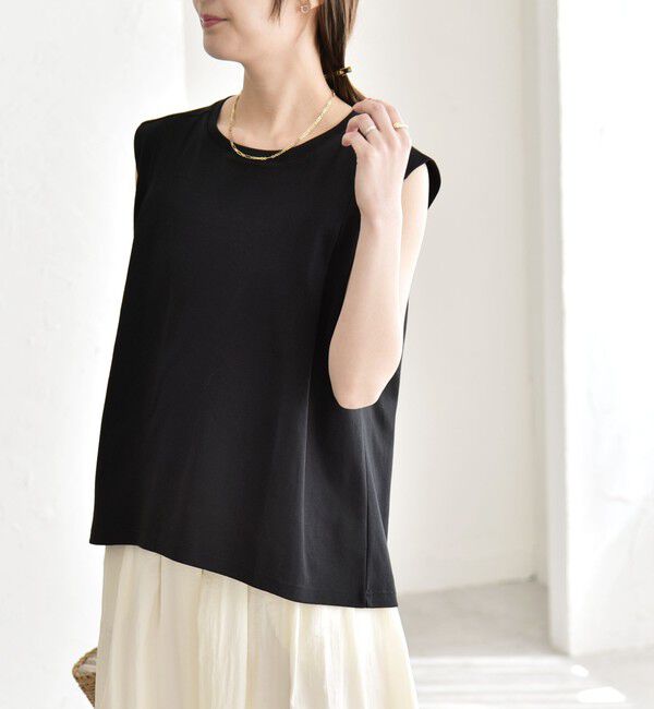 quaranciel「quaranciel:〈接触冷感/汗染み防止加工/洗濯機可能〉クルー ノースリーブ TEE」|Tシャツ・カットソー|