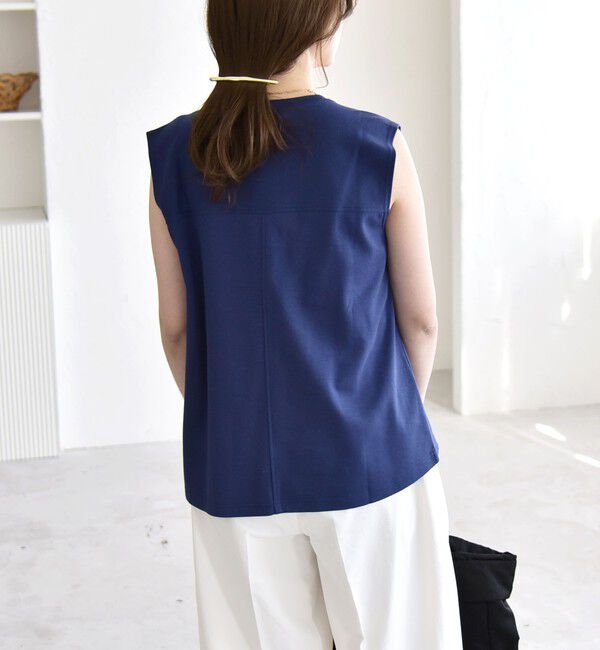 quaranciel「quaranciel:〈接触冷感/汗染み防止加工/洗濯機可能〉クルー ノースリーブ TEE」|Tシャツ・カットソー|