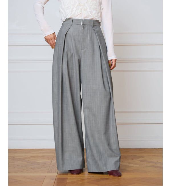 IENA LA BOUCLE「IENA LA BOUCLE スラブインパーテッドタックパンツ」|スラックス|